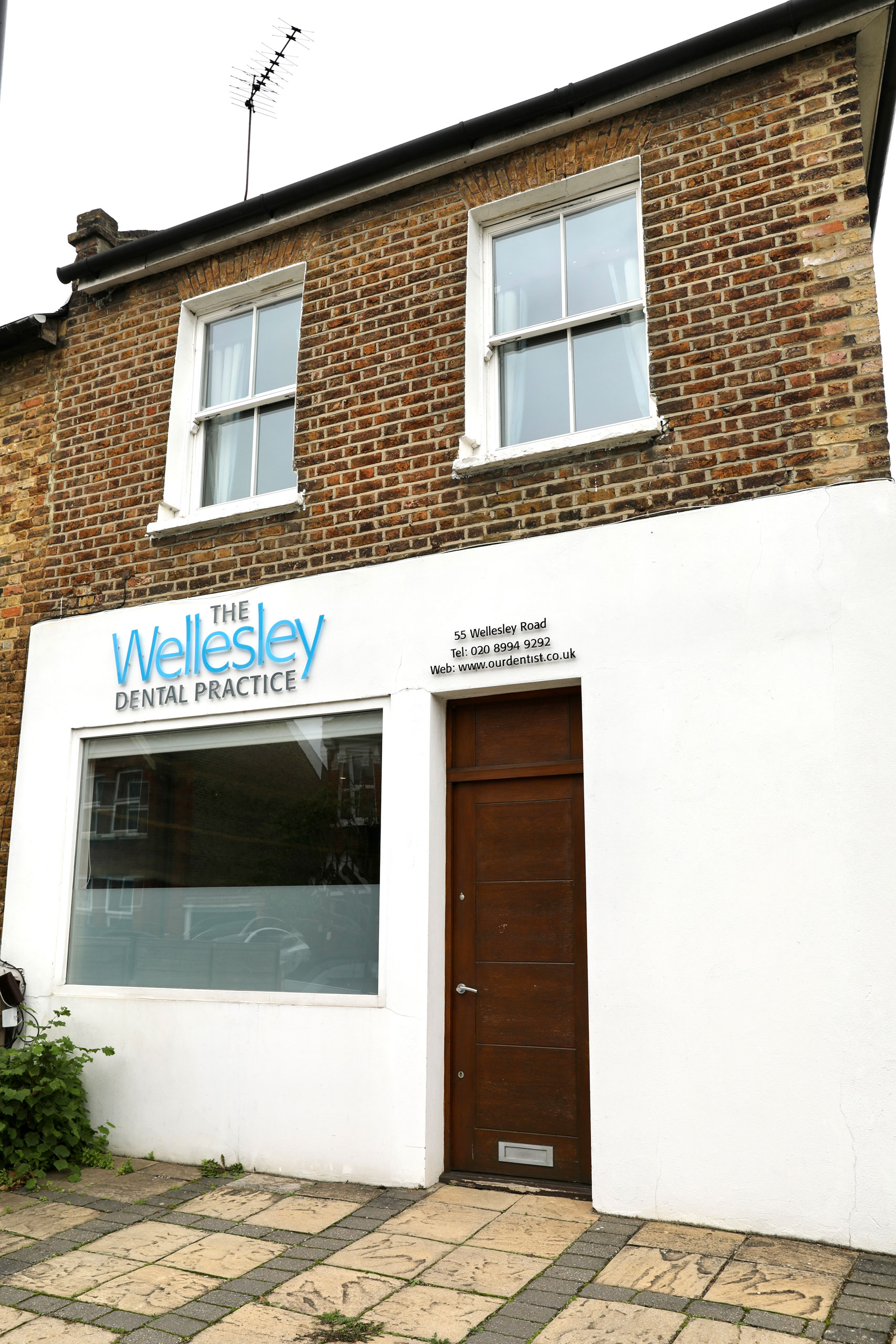 Outside the Welleley Dental Practice Outside the Welleley Dental Practice